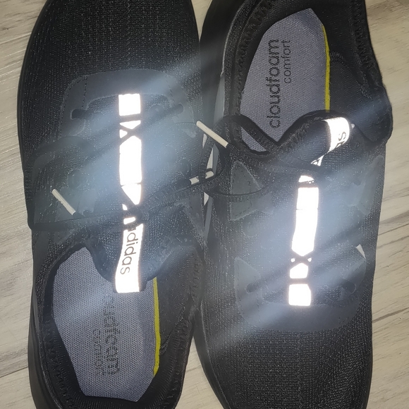 Adidas women running shoes - Picture 2 of 8